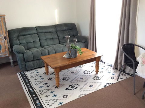 Cozy Home Style Accommodation - Surfers Paradise Gold Coast 2
