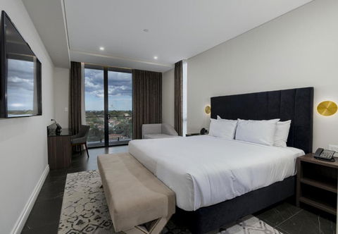 Crowne Plaza Sydney Burwood, An IHG Hotel - Surfers Paradise Gold Coast 2