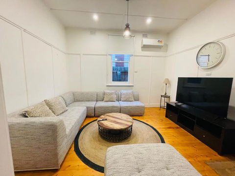 D114 Victorian Central Stay - Surfers Paradise Gold Coast 0