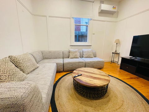 D114 Victorian Central Stay - Surfers Paradise Gold Coast 2