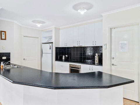 D3 Ski Ranch - Surfers Paradise Gold Coast 2