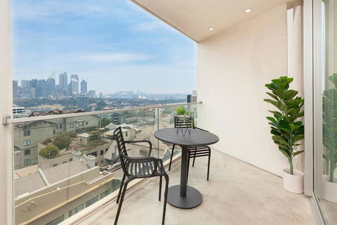 DH707 - 1 Bedroom Unit Victoria St - Darlinghurst - Surfers Paradise Gold Coast 0