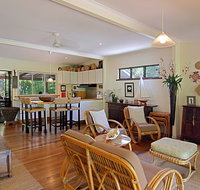 28 Childe Street Byron Bay - Banaba - Surfers Paradise Gold Coast