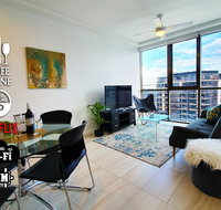 2BR Food  Drink Hub  Gym Pool Views Roof Terrace - Surfers Paradise Gold Coast