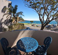 3 'COLUMBIA' 12 COLUMBIA CLOSE - LARGE UNIT WITH FANTASTIC WATER VIEWS - Surfers Paradise Gold Coast
