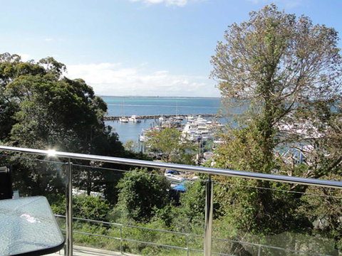 3 'Paradiso', 4 Laman Street - Aircon, Pool, Heart Of Town, Water Views - Surfers Paradise Gold Coast 1