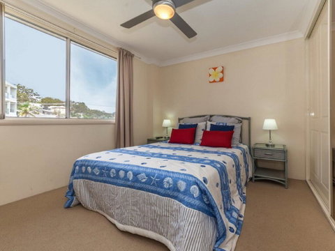 3 'Sunset' 11 Victoria Parade - Stunning Unit Right Across From The Water - Surfers Paradise Gold Coast 1