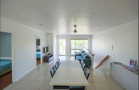 3 Bedroom Apartment // Spence St - Surfers Paradise Gold Coast 1
