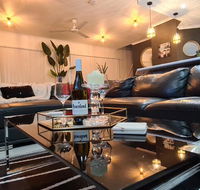 3 BEDROOM CITY ESCAPE - CHAMPAGNE STAYS Darwin - Surfers Paradise Gold Coast