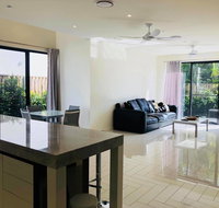 3 Bedroom Executive Luxury Beachside Townhouse - Surfers Paradise Gold Coast