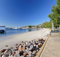 3 Tomaree Street - cute 4 bedroom house with aircon in the heart of town - Surfers Paradise Gold Coast