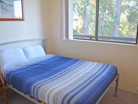 30 'The Commodore' 9-11 Donald Street - Fabulous 3 Bedroom 2 Bathroom 2 Carspaces - Surfers Paradise Gold Coast 3
