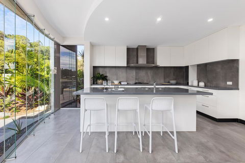 31 Witta Circle - Surfers Paradise Gold Coast 1