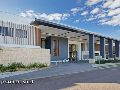 34 'Bay Parklands', 2 Gowrie Avenue - WIFI, Views, Pool, Spa & Tennis Court - Surfers Paradise Gold Coast 3