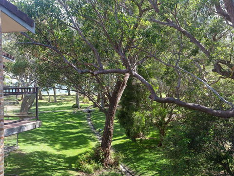 36 'Bay Parklands', 2 Gowrie Avenue - Close To The Water With Pool & Spa & Tennis Court - Surfers Paradise Gold Coast 0