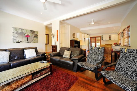 44 Ruskin Street, Byron Bay - Ruskins Retreat - Surfers Paradise Gold Coast 2