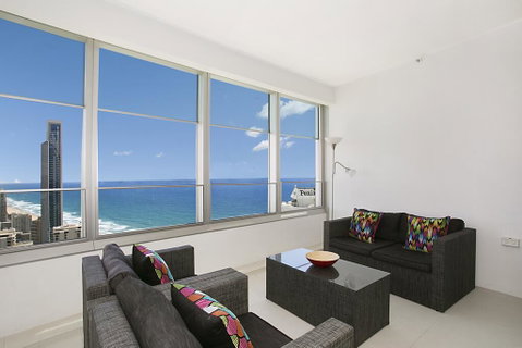 4701 At 9 Hamilton Ave By GCHS - Surfers Paradise Gold Coast 2