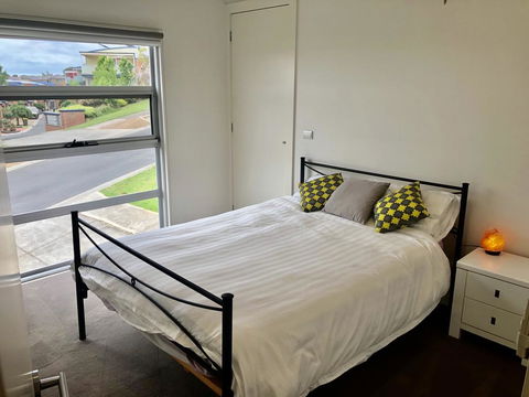 5 Star Gowanbrae Views - Surfers Paradise Gold Coast 0