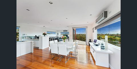 5 Star Gowanbrae Views - Surfers Paradise Gold Coast 3