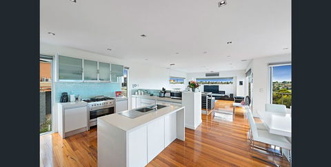 5 Star Gowanbrae Views - Surfers Paradise Gold Coast 1