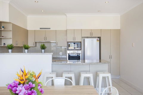 5/14 Dolphin St- Dolphin 5 At Ulladulla - Surfers Paradise Gold Coast 2