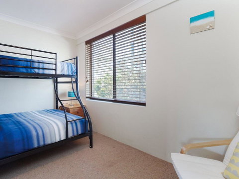 6 'The Poplars', 34 Magnus Street - Fabulous Views & Pool In Complex - Surfers Paradise Gold Coast 1