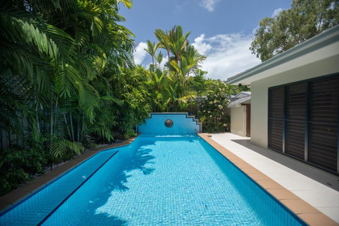 6 Beachside - Surfers Paradise Gold Coast 1