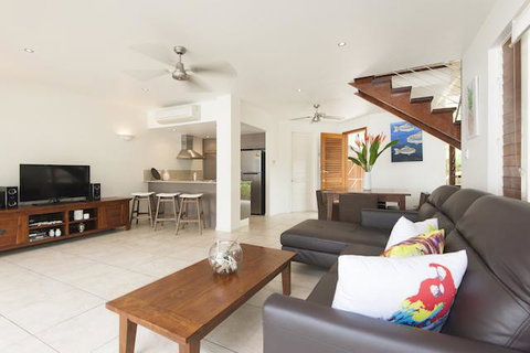 6 Templemoon - Surfers Paradise Gold Coast 1