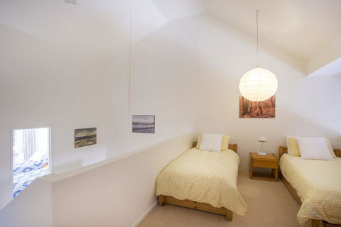 6/1 Riversdale Ave - Mollymook Exclusive - Surfers Paradise Gold Coast 1
