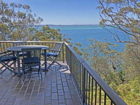 7 'Skyline' 12 Thurlow Avenue - Unit With A WOW Factor - Surfers Paradise Gold Coast 0
