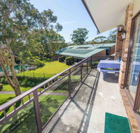 73 'Bay Parklands' 2 Gowrie Avenue - solar heated pool spa tennis court  views - Surfers Paradise Gold Coast