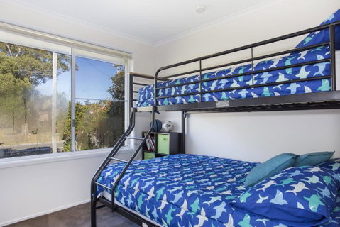 77 Lake Entrance Rd - Waterfront Wonder - Surfers Paradise Gold Coast 1