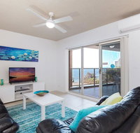 8 'Kiah'  53 Victoria Parade - stunning water views WIFI  Air Con - Surfers Paradise Gold Coast