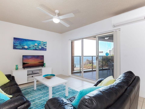 8 'Kiah' , 53 Victoria Parade - Stunning Water Views, WIFI & Air Con - Surfers Paradise Gold Coast 0