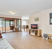 8c Norburn Avenue - great family budget holiday - Surfers Paradise Gold Coast