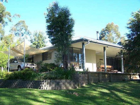 9 Hayward St - Stay Lakeside - Surfers Paradise Gold Coast 2