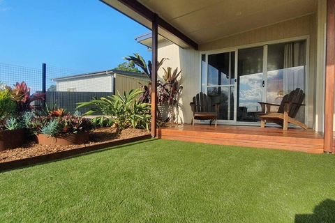 A Beach Getaway - Surfers Paradise Gold Coast 0