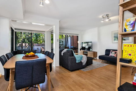 A PERFECT STAY - Mahogany Lodge - Surfers Paradise Gold Coast 2