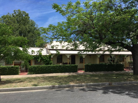 A Settlers Cottage Accommodation Bathurst CBD - Surfers Paradise Gold Coast 0