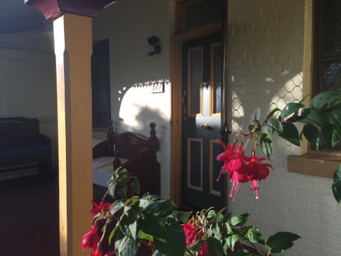 A Settlers Cottage Accommodation Bathurst CBD - Surfers Paradise Gold Coast 3