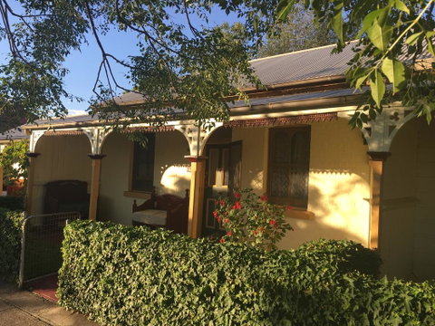 A Settlers Cottage Accommodation Bathurst CBD - Surfers Paradise Gold Coast 2