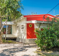 A SWEET ESCAPE - Beachcombers Cottage Beachfront - Surfers Paradise Gold Coast