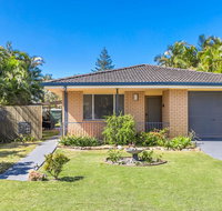 A SWEET ESCAPE - Carefree Beach Home - Surfers Paradise Gold Coast