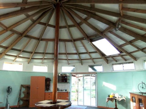 A Victor Harbour Retreat Aldinga-The Round Cottage - Surfers Paradise Gold Coast 2