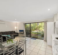 Aanuka Tropical Spa Bure - Surfers Paradise Gold Coast