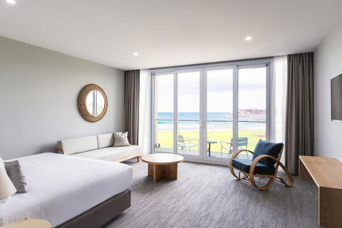 Abode Malua Bay - Surfers Paradise Gold Coast 1
