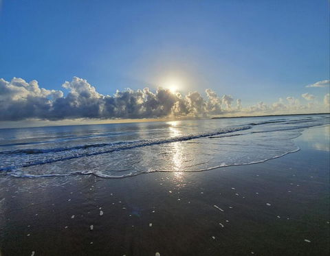 ABSOLUTE BEACH FRONT MACKAY - Comfort Resort Blue Pacific - Surfers Paradise Gold Coast 0