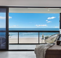 Absolute Beach Front Renovated 3 Bdrm 2 Bath App - Surfers Paradise Gold Coast