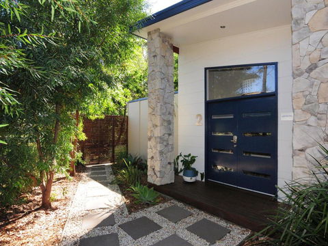 Acacia On Orion :: Jervis Bay Rentals - Surfers Paradise Gold Coast 3