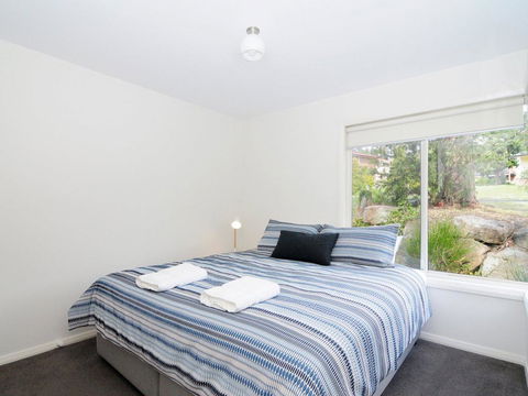 Acacia On Orion :: Jervis Bay Rentals - Surfers Paradise Gold Coast 2